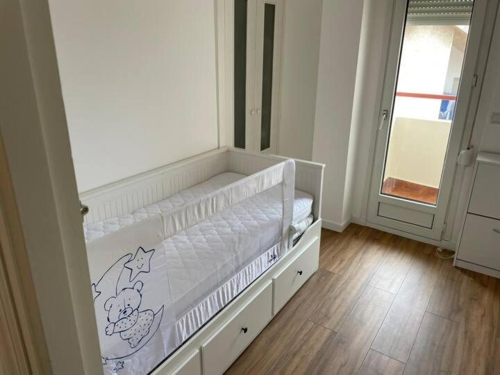 Duplex Con Terraza En Mogro Appartement Buitenkant foto